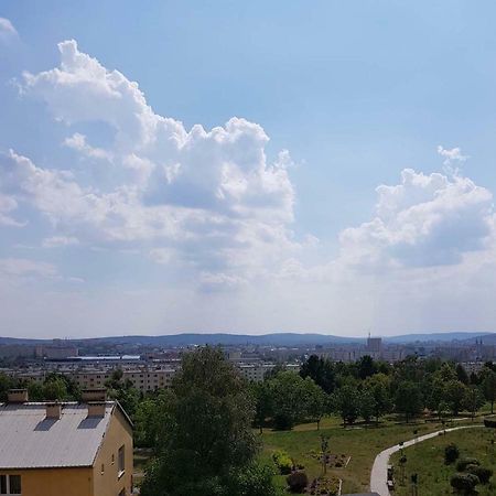 Sloneczny Lägenhet Kielce Exteriör bild